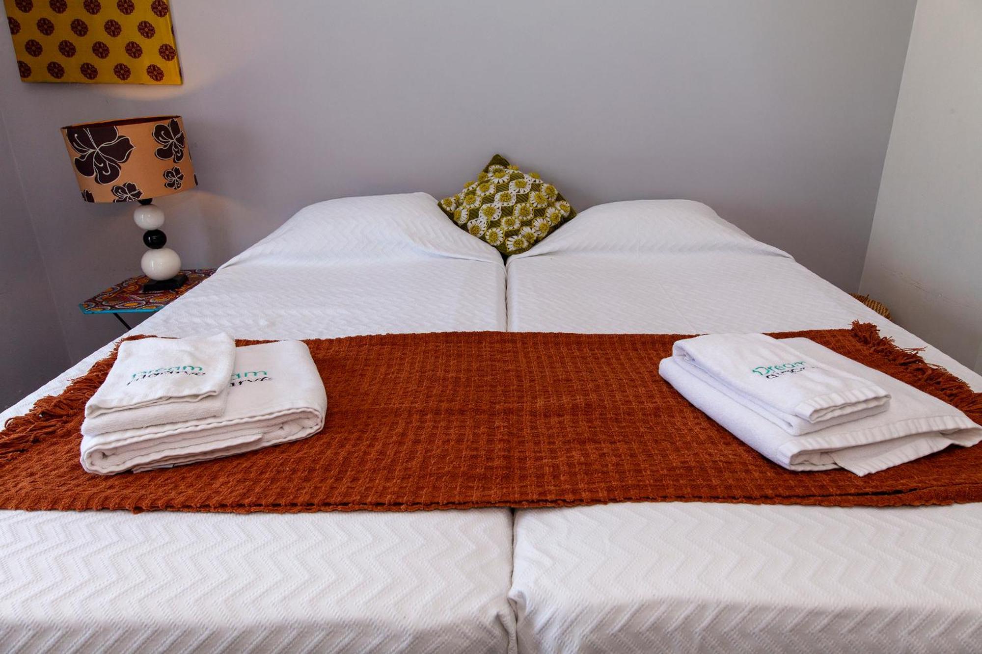 B04 - Luxury 2 Bed W Terrace Pool Apartment Lagos Bagian luar foto