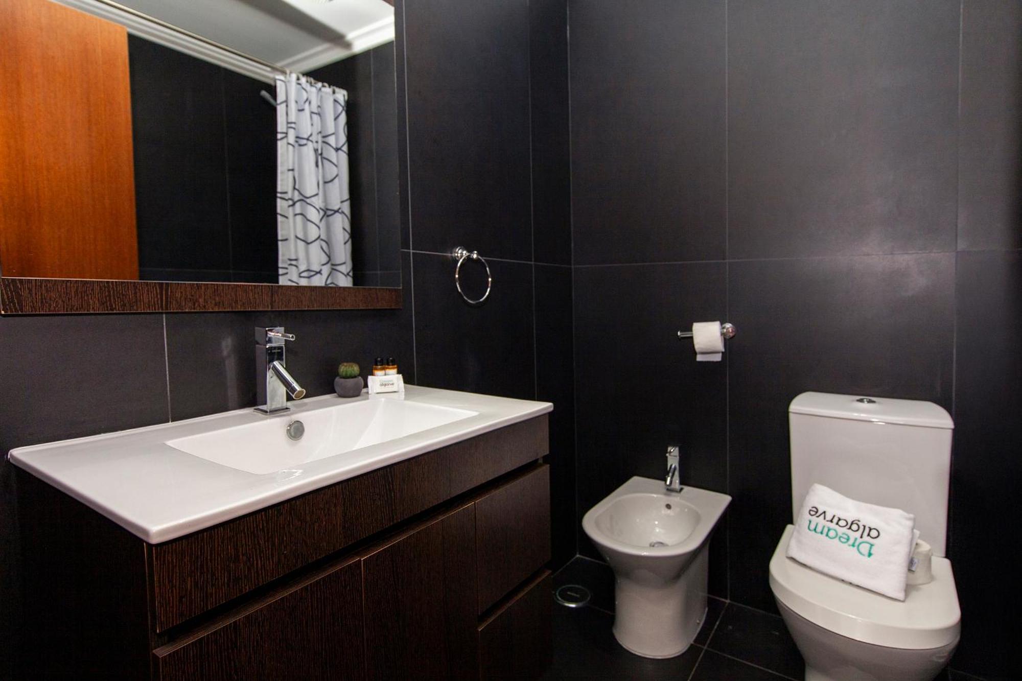 B04 - Luxury 2 Bed W Terrace Pool Apartment Lagos Bagian luar foto