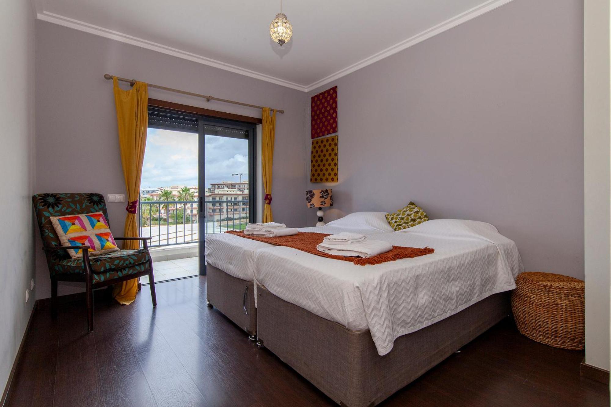 B04 - Luxury 2 Bed W Terrace Pool Apartment Lagos Bagian luar foto