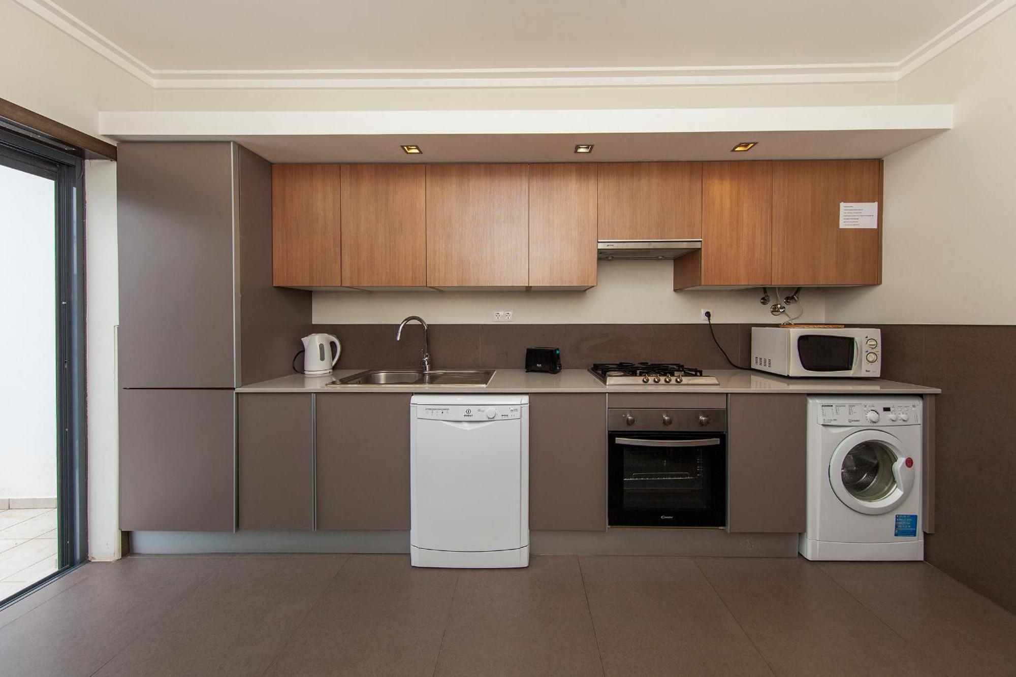 B04 - Luxury 2 Bed W Terrace Pool Apartment Lagos Bagian luar foto